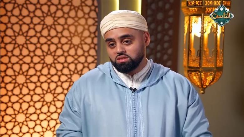 قرار مصيري غيّر حياة محمد أيوب عاصف.. اختار دراسة القرآن بمصر