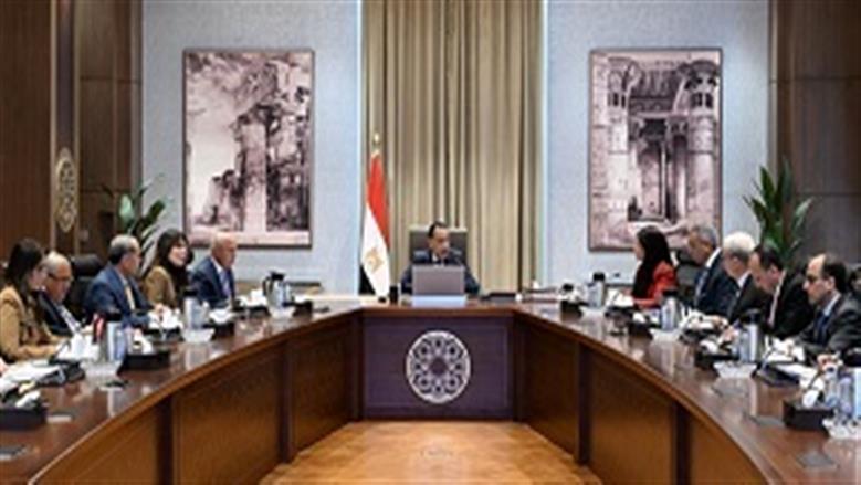 رئيس الوزراء يتابع إجراءات إعادة هيكلة وتطوير الهيئات الاقتصادية بوزارة النقل  