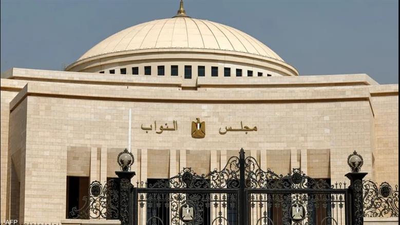 جلسة طارئة للبرلمان بحضور النواب في الواحدة ظهر اليوم.. وأمين المجلس يكشف التفاصيل |عاجل