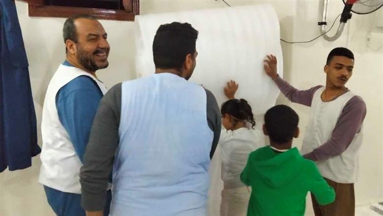 مبادرة شبابية مميزة لتنظيف وفرش وتجهيز المساجد لاستقبال المصلين في الشهر الفضيل بأسيوط 