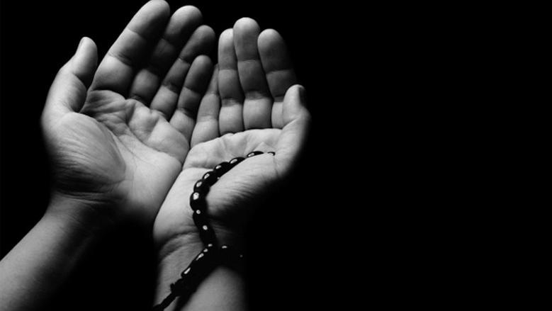 دعاء الاستغفار.. كلمات تغفر الذنوب وتفتح لك باب التوبة 