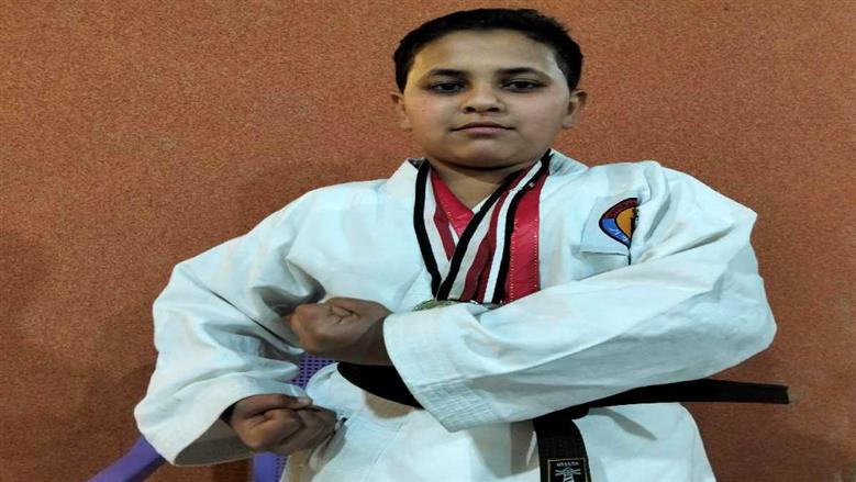 معاذ ابن اسيوط يحصل علي المركز الثاني في بطولة الجمهورية في العاب الكراتية(فديو)