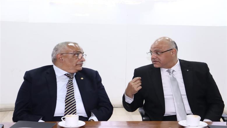 محافظ القليوبية يبحث تطوير واجهات الطريق الدائري لإعادة صياغة الهوية البصرية للمحافظة