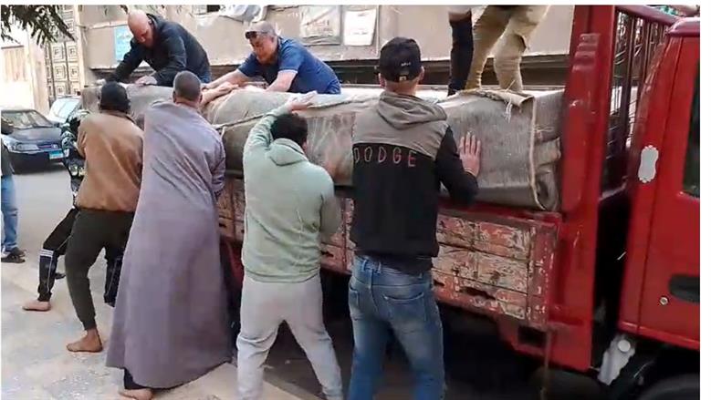 بعد تقديم النائبة لبني عبد العزيز طلب لوزير الأوقاف ...تجديد فرش مسجد الشهداء بعد 10 سنوات.