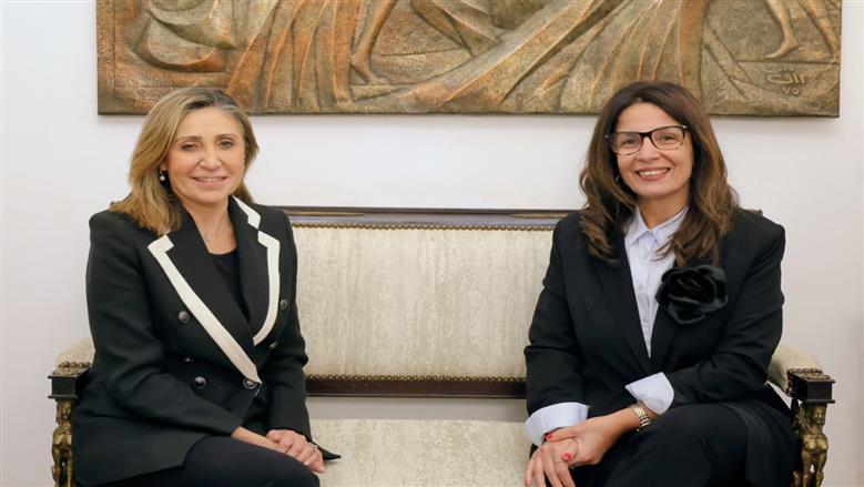 وزيرة الثقافة خلال استقبال نيفين الكيلاني: نسعى لدعم المُبدعين والشباب 