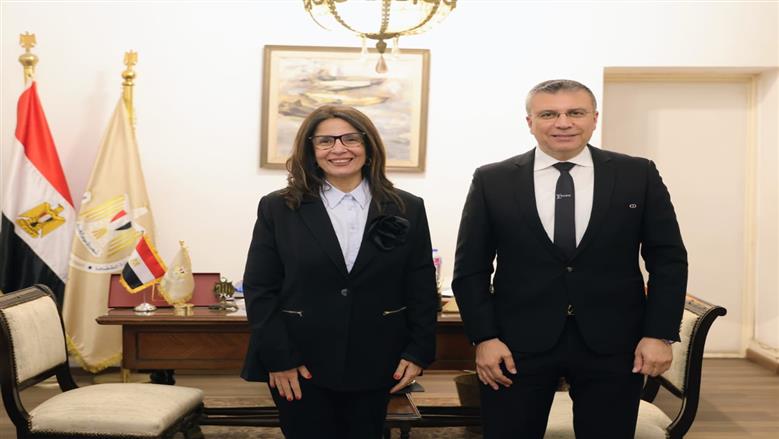 جيهان زكي تستقبل عمرو الليثي عقب صدور قرار تعيينها وزيرة للثقافة