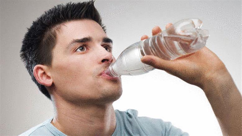 حكم الأكل والشرب ناسياً في رمضان.. هل يجب القضاء؟