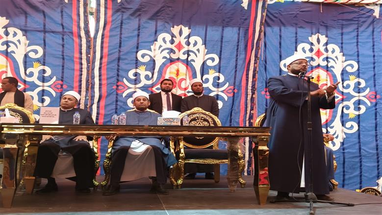 الأزهر ينهي خصومة ثأرية بين عائلتين بساحة الإمام الطيب بالأقصر