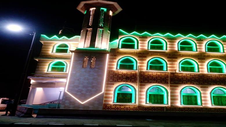 رمضان يجمعنا… والمساجد تتزين بقلوب عامرة بالإيمان