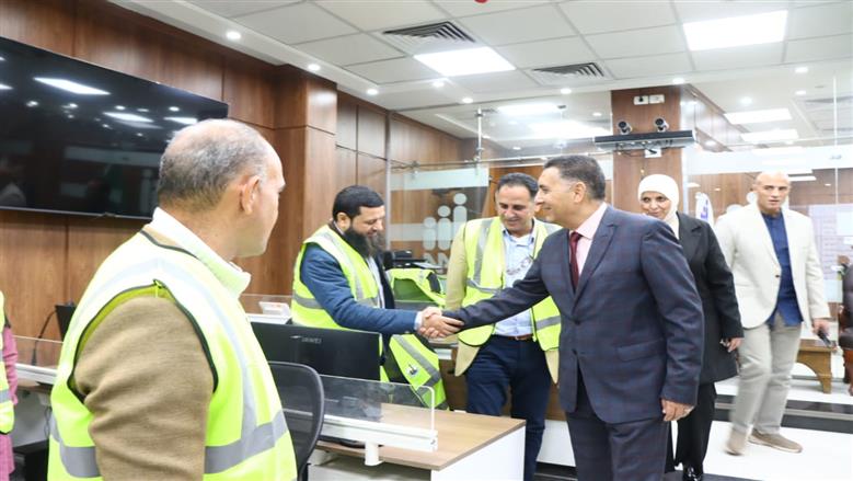 محافظ القليوبية : الأداء المتميز والانضباط الإداري يمثلان حجر الأساس في تحقيق رضا المواطنين