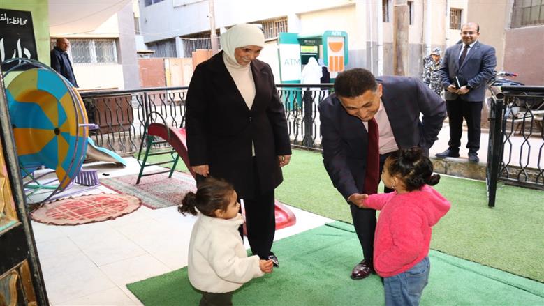محافظ القليوبية : الأداء المتميز والانضباط الإداري يمثلان حجر الأساس في تحقيق رضا المواطنين