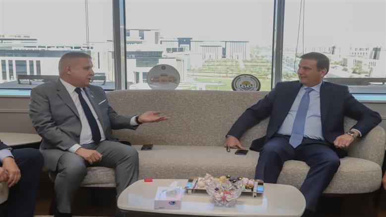 وزير الزراعة يناقش تشجيع مناخ الاستثمار الزراعي مع نواب بـ«الشيوخ»