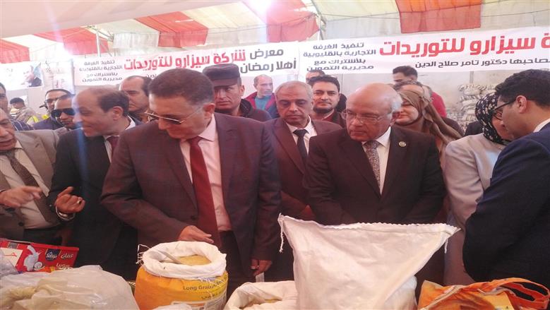 بحضور المحافظ ورئيس الغرفة.. افتتاح معارض «أهلا رمضان» في شبرا والقناطر والخانكة 