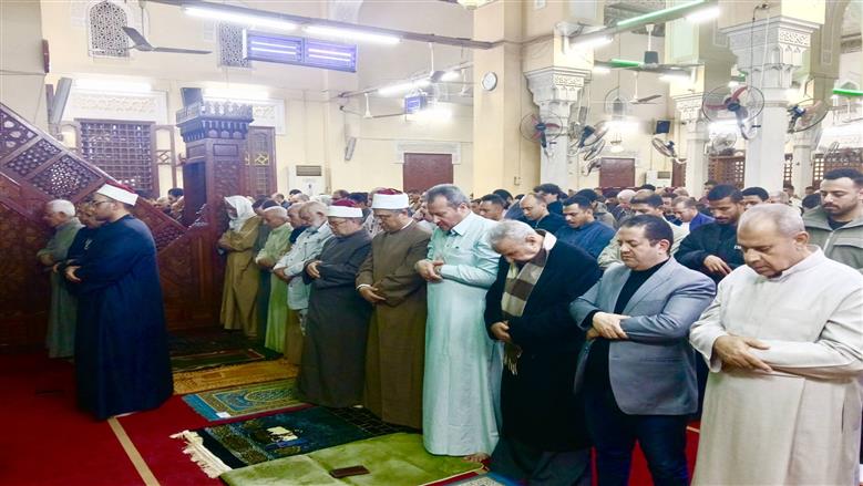 وكيل وزارة الأوقاف بالقليوبية في أول صلاة التراويح... اغتنموا نفحات رمضان
