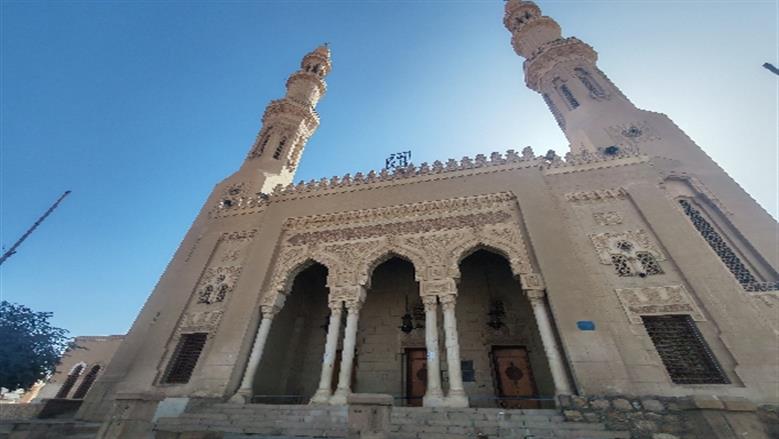 موعد أذان المغرب في البحر الأحمر اليوم الخميس 19-2-2026