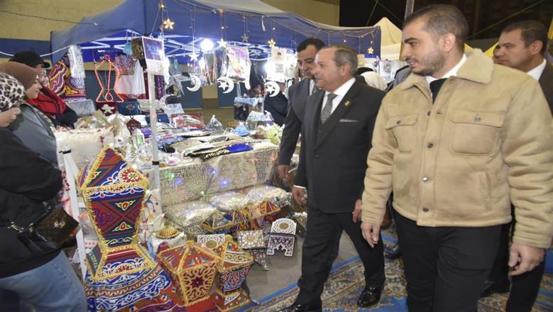 محافظ بورسعيد يفتتح معرض «أهلا رمضان» داخل الداون تاون بحي العرب
