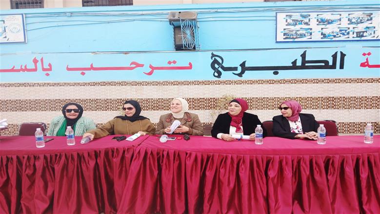  مدير «تعليم القاهرة» تتابع فعاليات مبادرة «معا نبني للأفضل» بإدارة مصر الجديدة