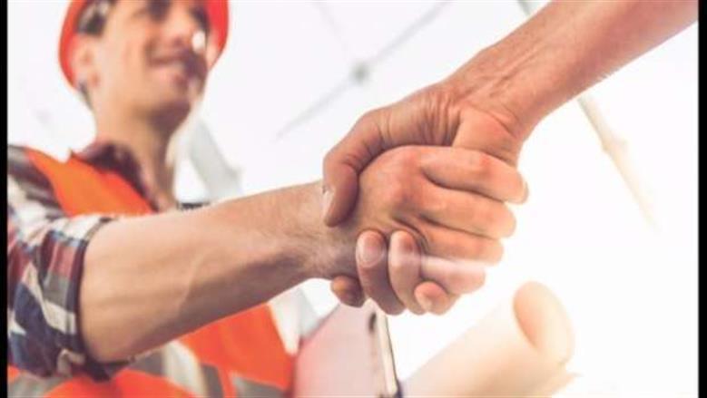كيف نظم قانون العمل الجديد حالات وشروط إنهاء عقود العمل غير محددة المدة؟
