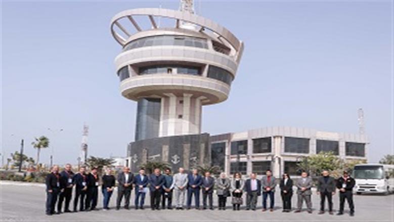 وفد شبكة مكافحة الفساد البحري الدولية يشيد بتطوير ميناء دمياط 