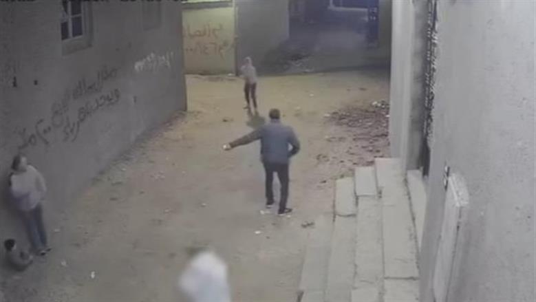 سجادة صلاة تحولت إلى دم.. تفاصيل القبض على المتهمين في واقعة إصابة طفل بالخرطوش أثناء ذهابه للتراويح بالقليوبية