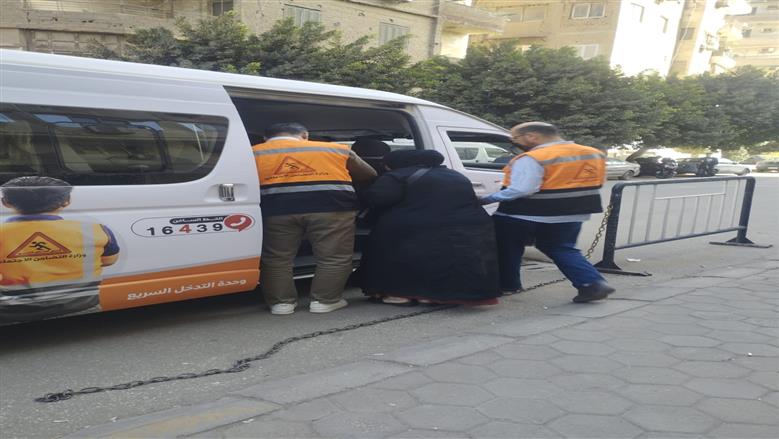 فرق التدخل السريع تكثف جهودها لإنقاذ ودعم الأطفال والكبار بلا مأوى