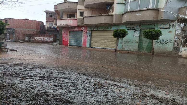 ثلوج وأمطار غزيرة تضرب الدقهلية.. المحافظ يرفع درجة الاستعداد ويحذّر المواطنين