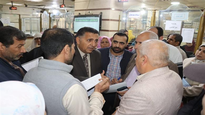 محافظ القليوبية يؤكد : حسن معاملة المواطنين، وتقليل زمن الانتظار، وخدمة متميزة تليق بالمواطنين