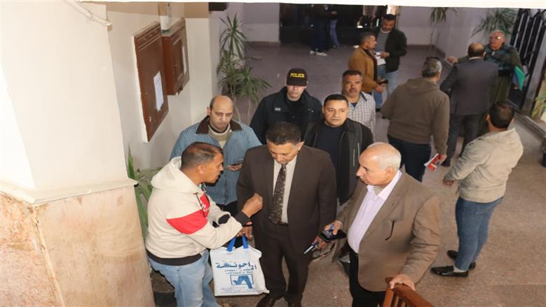 محافظ القليوبية يؤكد : حسن معاملة المواطنين، وتقليل زمن الانتظار، وخدمة متميزة تليق بالمواطنين