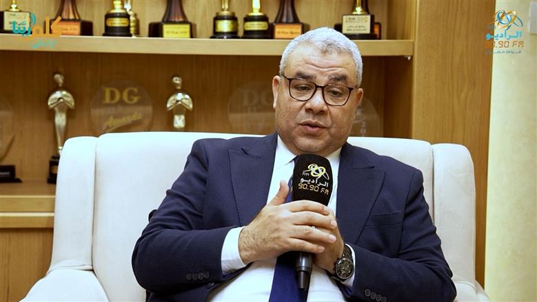 سمير عمر لـ«كلم ربنا»: فقدت أبي وأمي وشقيقين في غمضة عين.. ومرض أولادي أصعب ابتلاء
