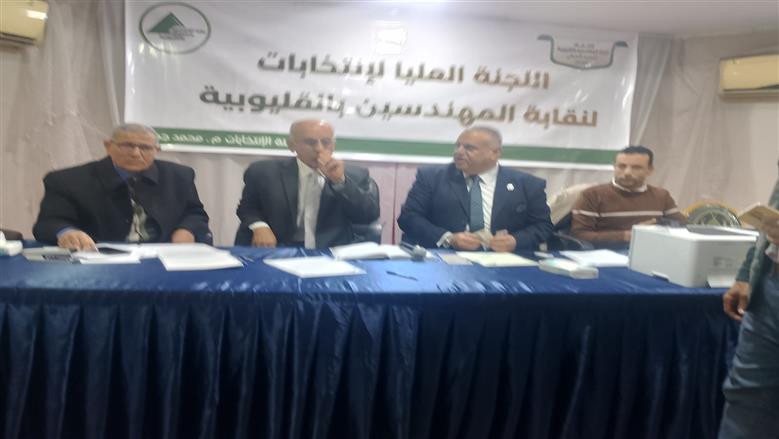 انتظام اعمال انتخابات نقابة المهندسين بالقليوبية ومناقشات بين 4 مرشحين علي مقعد النقيب