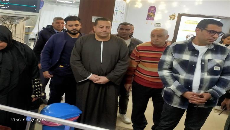 نائب محافظ الأقصر يطمئن على مصابي حادث «ميكروباص أرمنت»