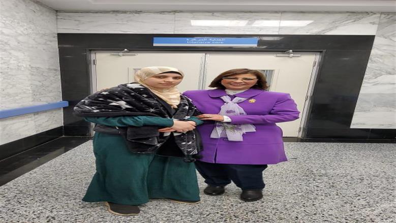 رئيس تضامن النواب تزور طفل باسوس المصاب بطلق ناري بمعهد ناصر وتطمئن على حالته