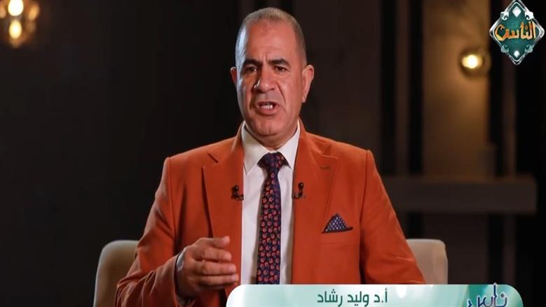 أستاذ علم اجتماع: الإدمان الرقمي جرس إنذار يهدد تماسك الأسرة وتركيز الأجيال 