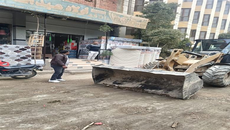 محافظ الفيوم يتوعد المتقاعسين في حملات النظافة ورفع الإشغالات