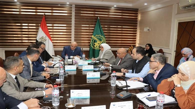 محافظ القليوبية يجتمع بصندوق التنمية الحضرية لتذليل المعوقات أمام مشروع تطوير عواصم المدن