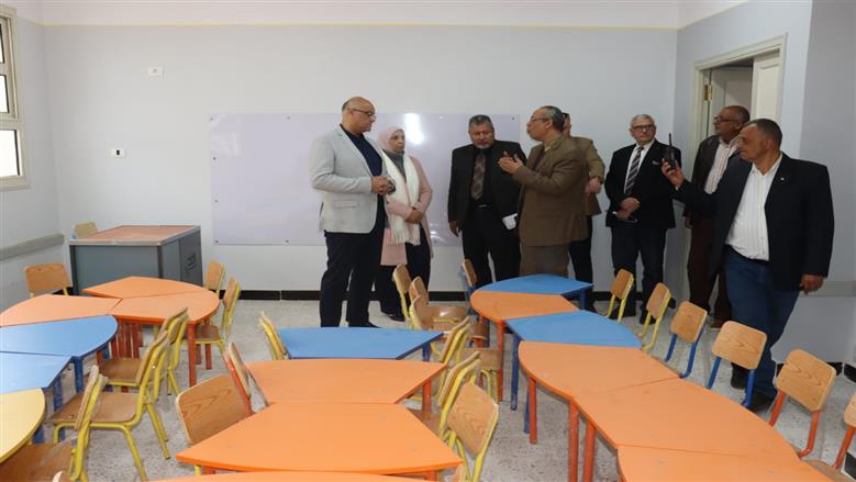 محافظ القليوبية يفتتح مدرستين بكفر شكر استعدادًا لانطلاق الفصل الدراسي الثاني