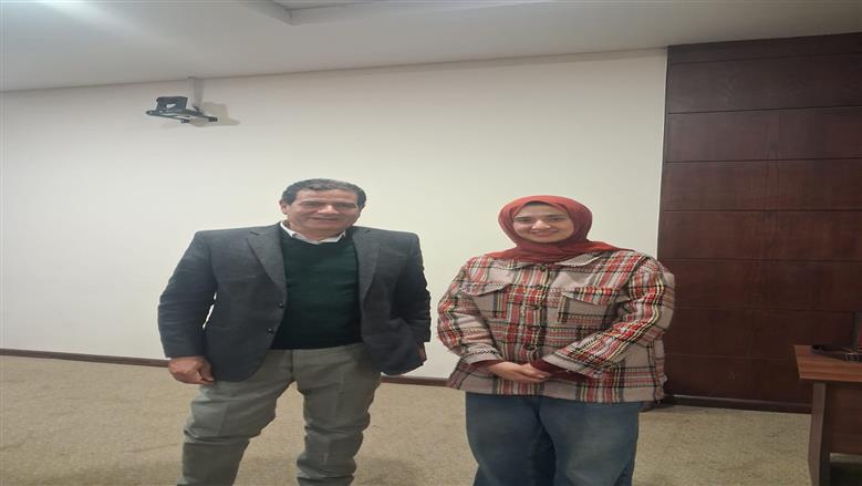 عزت القمحاوي
