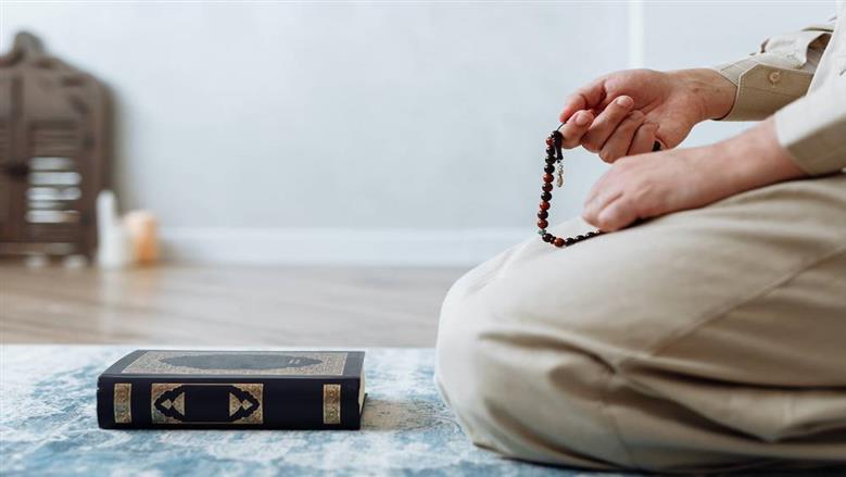 هل قول «جمعة مباركة» جائز؟.. دار الإفتاء توضح الحكم الشرعي