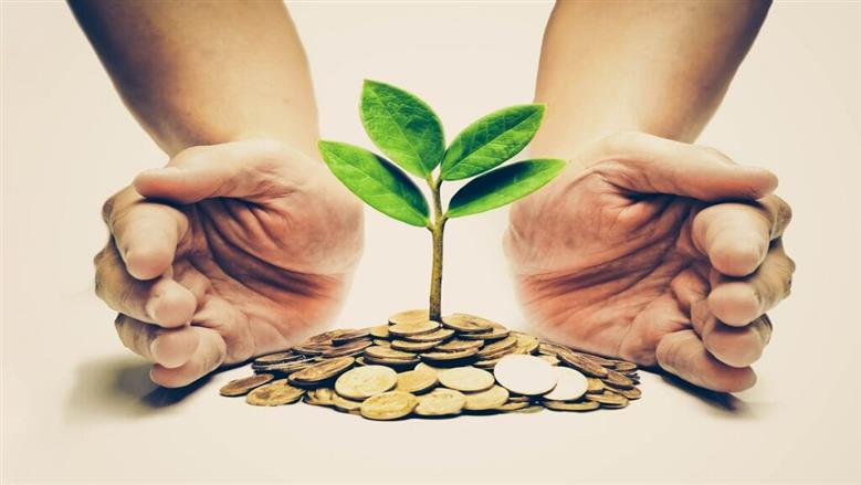 فضل الصدقة في الإسلام وبركاتها العظيمة.. باب من أبواب الجنة