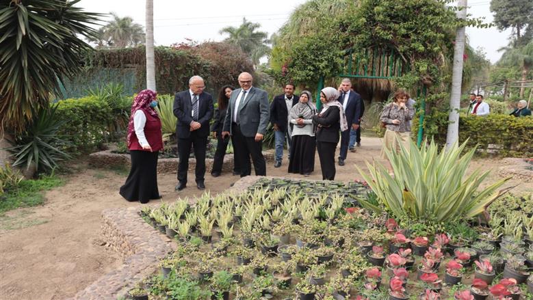محافظ القليوبية يصطحب سفير السويد في جولة بحدائق ومتاحف القناطر الخيرية للترويج لمعالمها السياحية