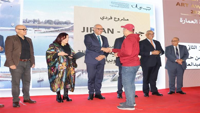 محافظ القليوبية يشارك في حفل جوائز مؤسسة فاروق حسني ويشيد بإبداعات الشباب لتطوير «القناطر الخيرية»