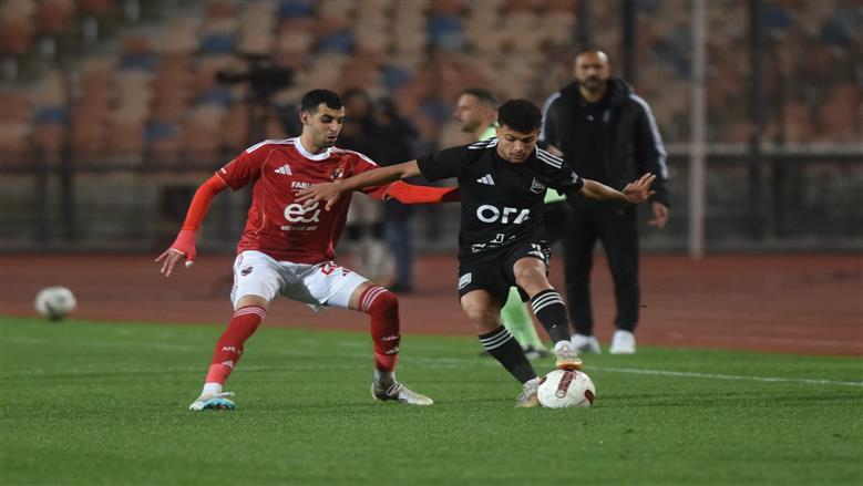 عاجل| الأهلي يعاقب لاعبيه بعد التعادل أمام زد في الدوري المصري