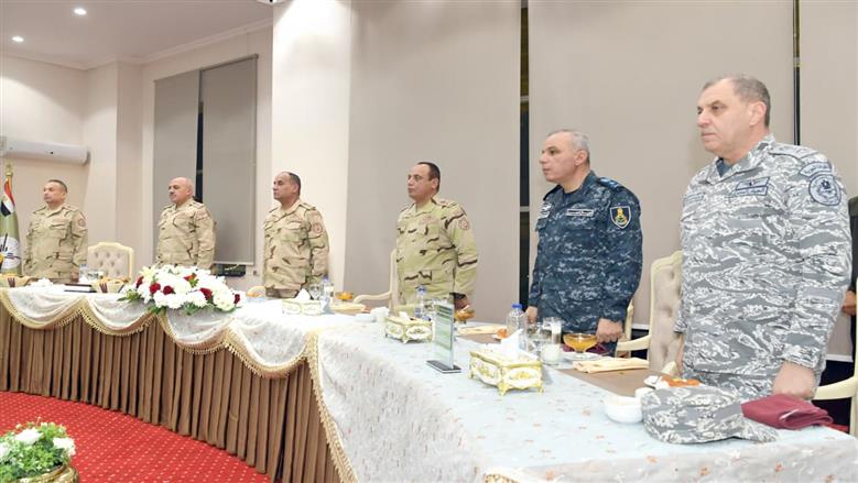 عاجل.. وزير الدفاع يتفقد الجاهزية القتالية للمنطقة المركزية العسكرية (صور وفيديو)