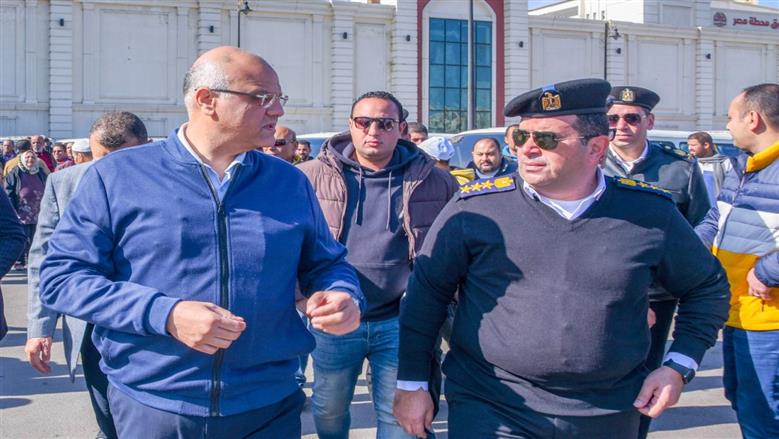 محافظ الإسكندرية في الموقف الجديد