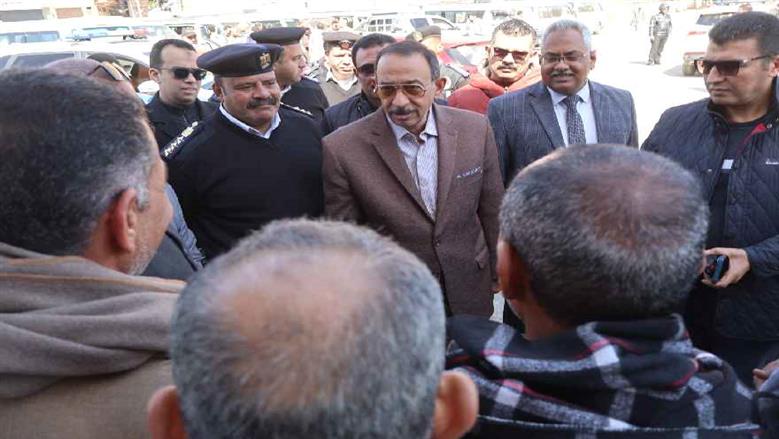 محافظ سوهاج يتابع تعريفة الركوب الجديدة