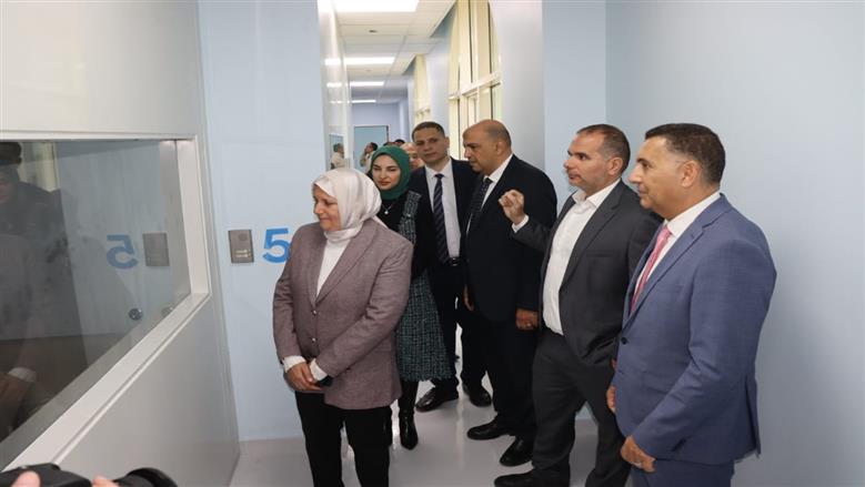 محافظ القليوبية يتفقد مستشفى الناس بشبرا الخيمة للاطمئنان علي الخدمات المقدمة ويؤكد: صرح طبي عالمي على أرض القليوبية