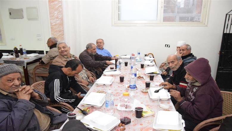 افطار المحبة في كنيسة العذراء بمنطقة الحرمين بالإسكندرية