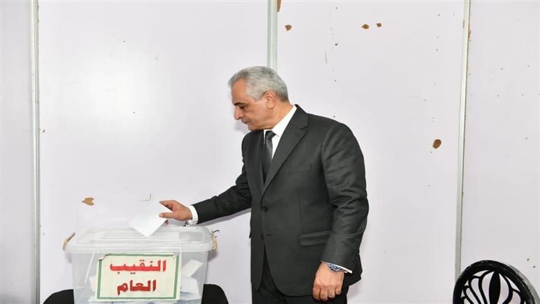 وزير الإنتاج الحربي يدلي بصوته في انتخابات نقابة المهندسين «صور»