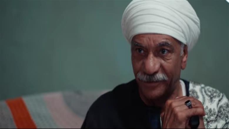 زينة منصور تتوسل إلى سيد رجب في الحلقة التاسعة من مسلسل بيبو