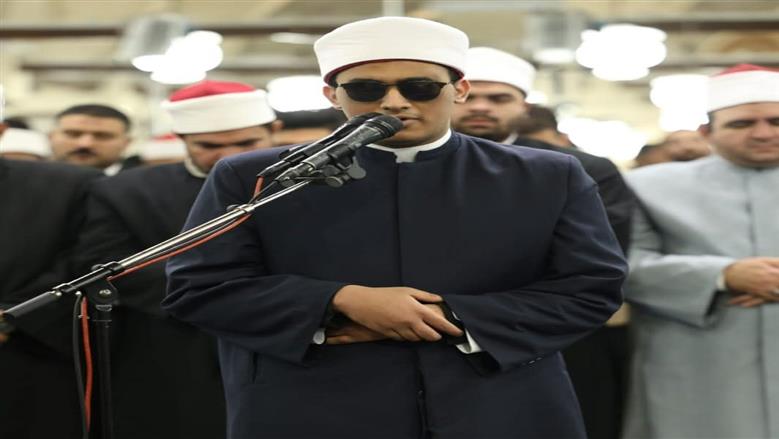  أول تعليق من الطالب الكفيف محمد عبدالله أصغر إمام للتراويح بالأزهر: شعرت بالرهبة والفرحة معا